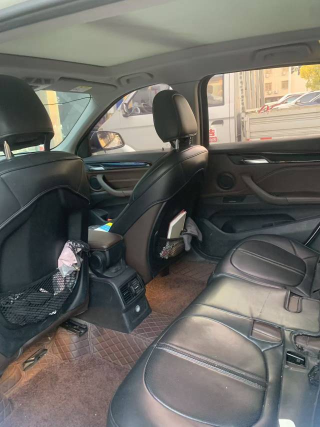 BMW X1 2018 #4 BMW X1 2018 car image #4