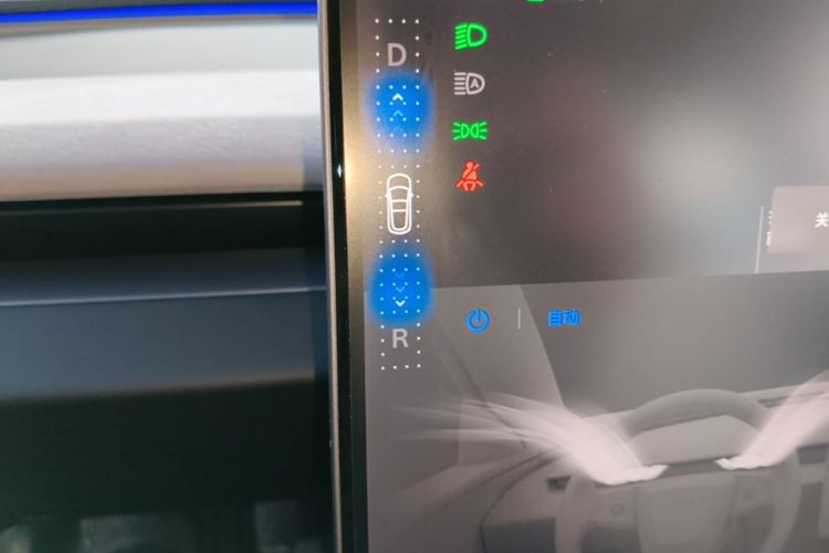 Tesla Model 3 2025 #14 Tesla Model 3 2025 car image #14