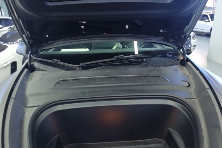 Tesla Model Y 2023 #20 Tesla Model Y 2023 immagine di auto #20