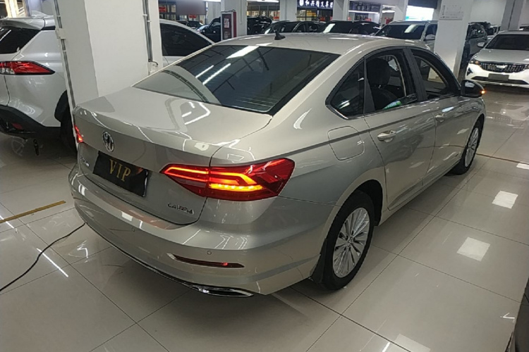 Volkswagen Lavida 2018 car image #7