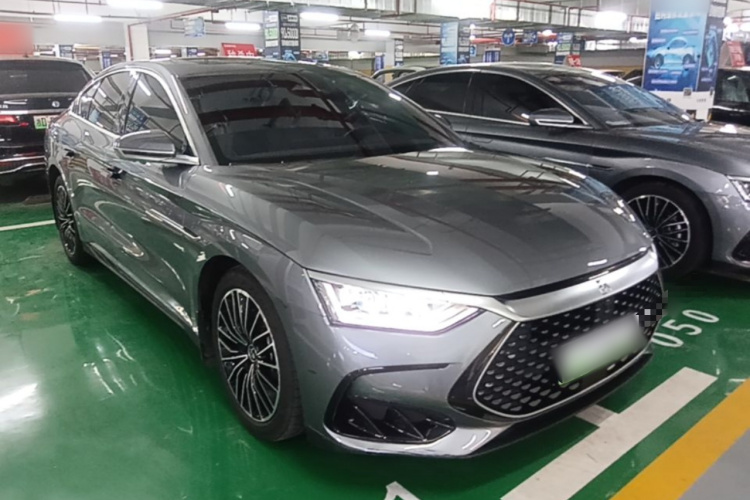 BYD Han 2023 car image #4