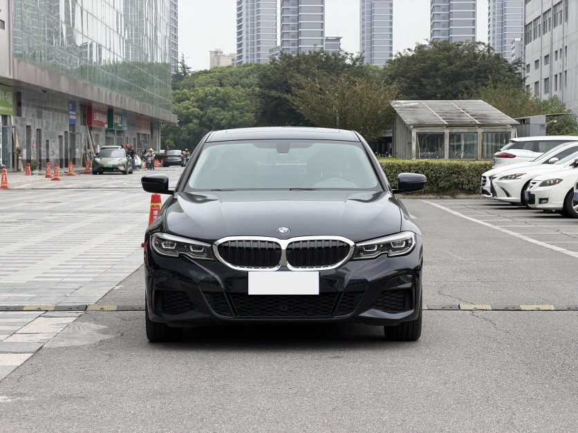 BMW 3 Series 2022 #4 BMW 3 Series 2022 car image #4