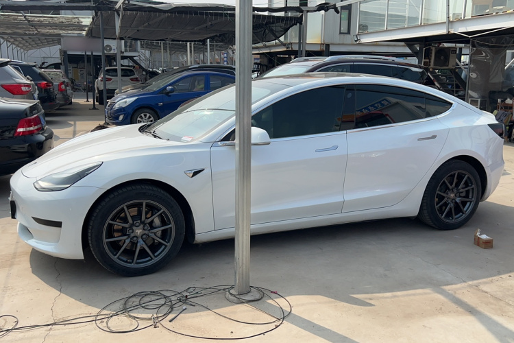 Tesla Model 3 2020 #4 Tesla Model 3 2020 car image #4