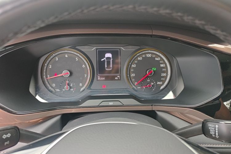 Volkswagen Tharu 2020 car image #12