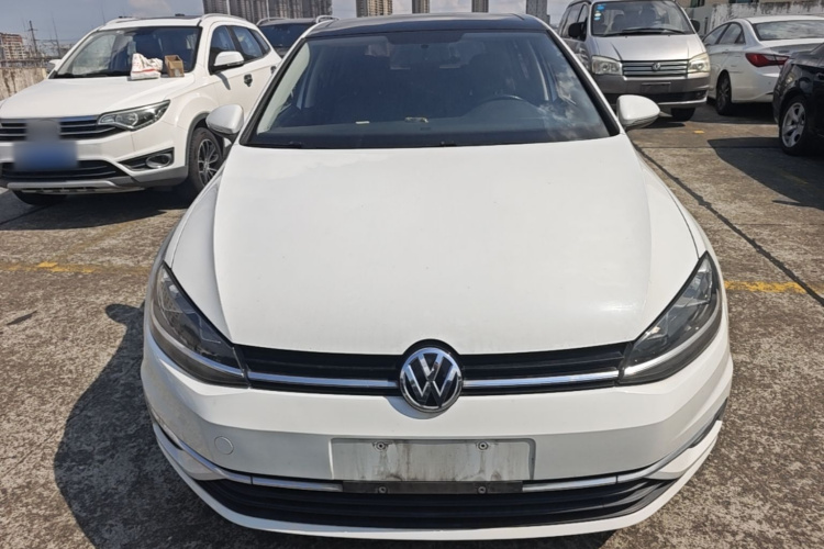 Volkswagen Golf 2018 изображение автомобиля #3