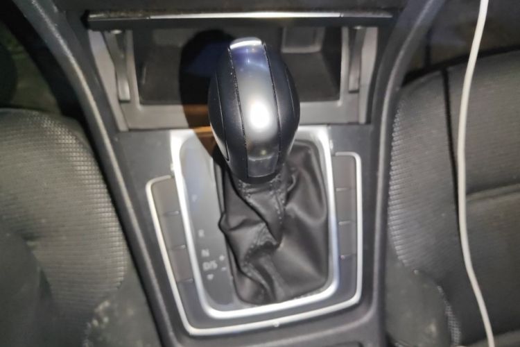 Volkswagen Golf 2019 #14 Volkswagen Golf 2019 car image #14