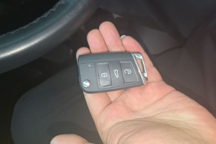 Volkswagen Tharu 2020 car image #9