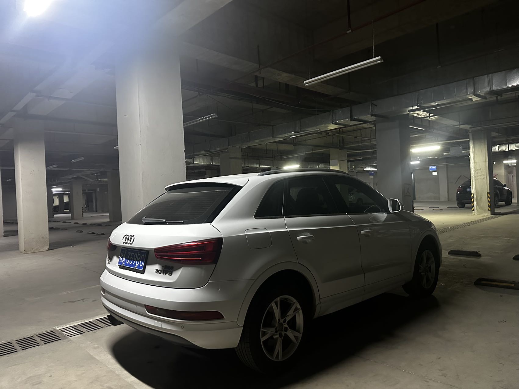 Audi Q3 2018 #2 Audi Q3 2018 car image #2