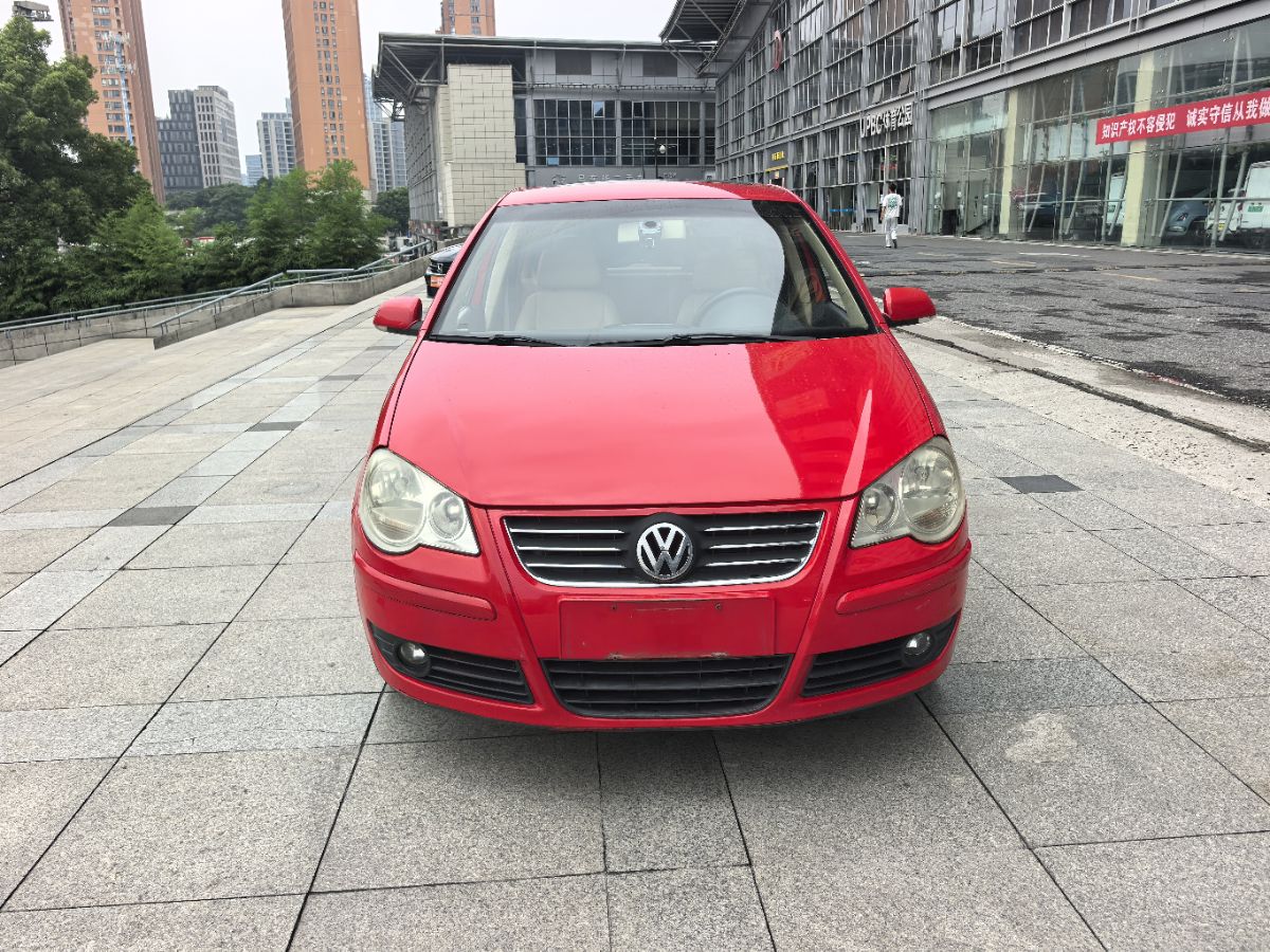 Volkswagen Polo 2009 car image #2