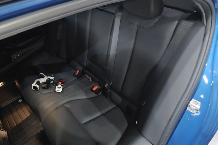 BMW 3 Series 2017 car image #17