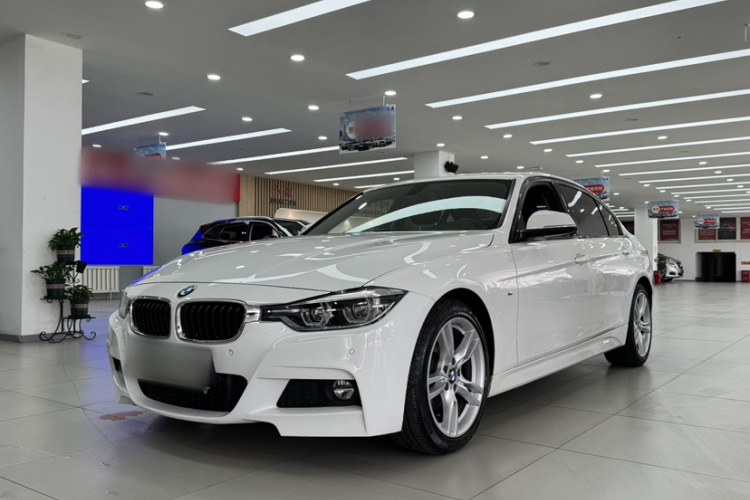 BMW 3 Series 2018 #2 BMW 3 Series 2018 car image #2