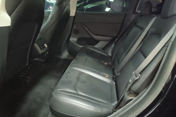 Tesla Model Y 2021 #17 Tesla Model Y 2021 car image #17