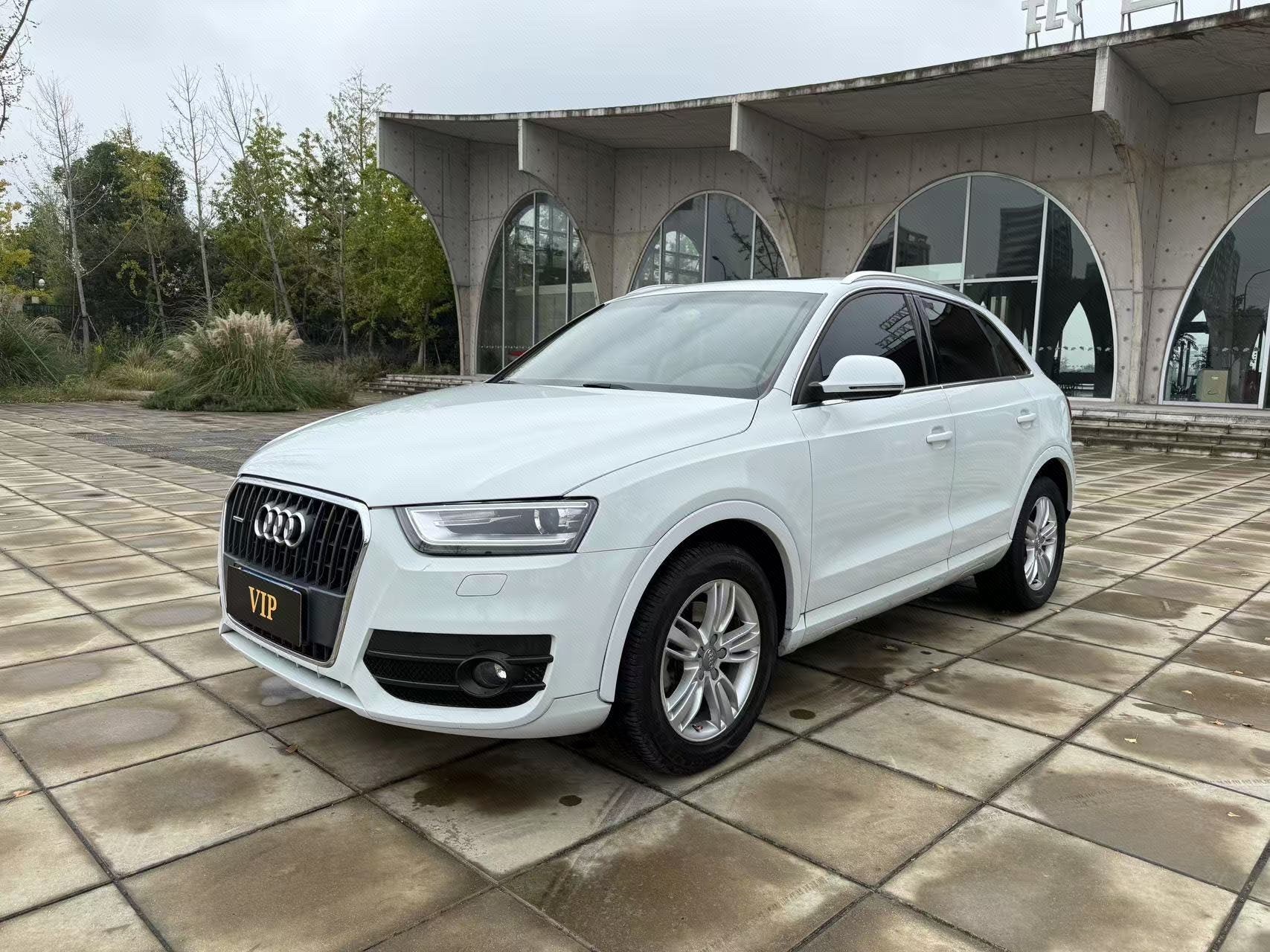 Audi Q3 2016 car image 