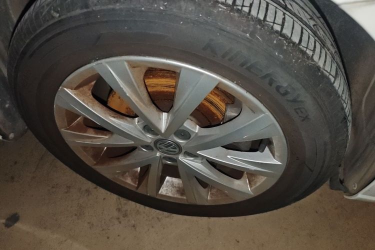 Volkswagen Lavida 2017 car image #6