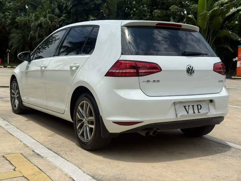 Volkswagen Golf 2016 car image #4