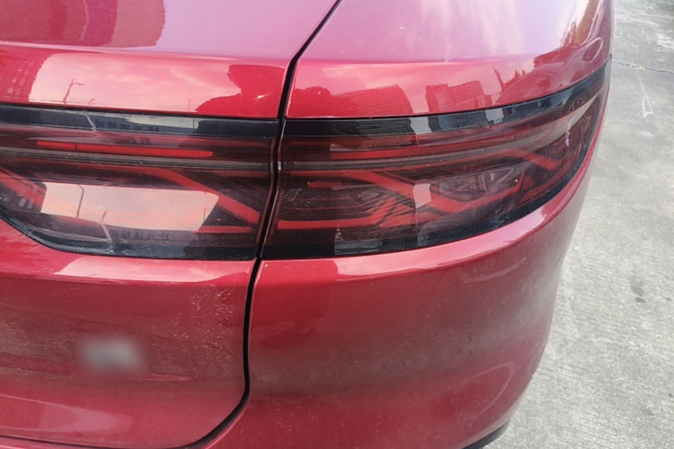 BYD Han 2023 imagen de coche #8