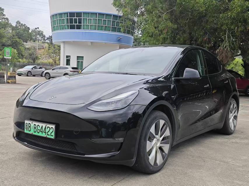 Tesla Model Y 2023 Tesla Model Y 2023 car image