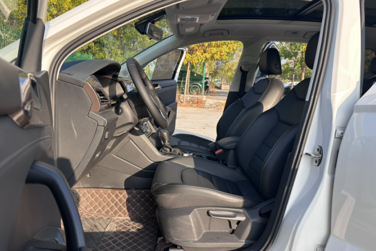 Volkswagen Tharu 2021 immagine di auto #9