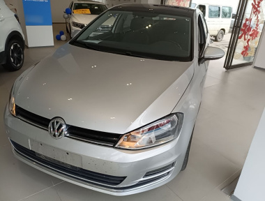 Volkswagen Golf 2015 car image 