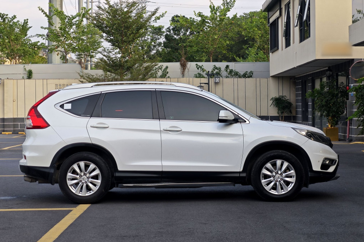 Honda CR-V 2017 #9 Honda CR-V 2017 صورة سيارة #9