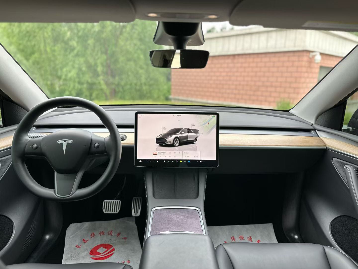Tesla Model Y 2022 #5 Tesla Model Y 2022 car image #5