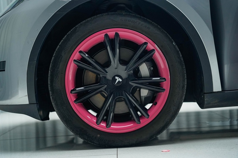 Tesla Model Y 2023 imagem de carro #6