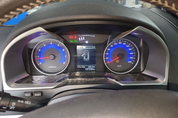 GEELY Emgrand 2016 car image #13