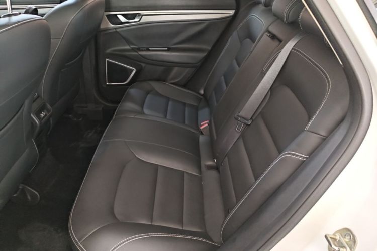 GEELY Emgrand GS 2019 #17 GEELY Emgrand GS 2019 car image #17