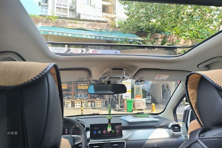GEELY Coolray 2019 #20 GEELY Coolray 2019 car image #20