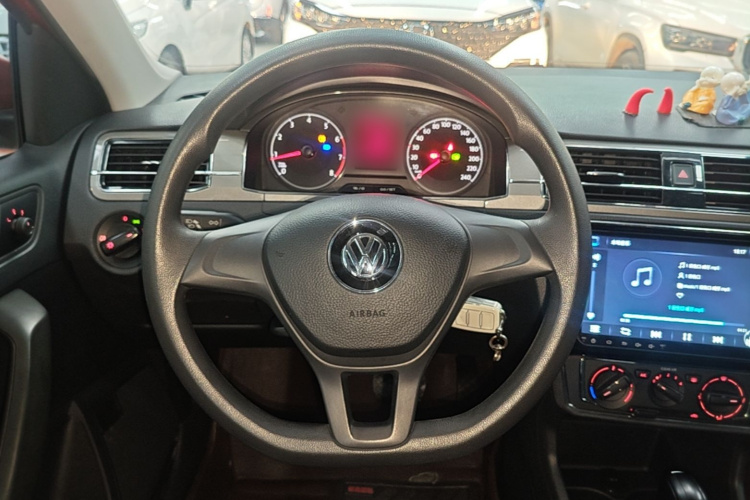 Volkswagen Santana 2019 car image #11