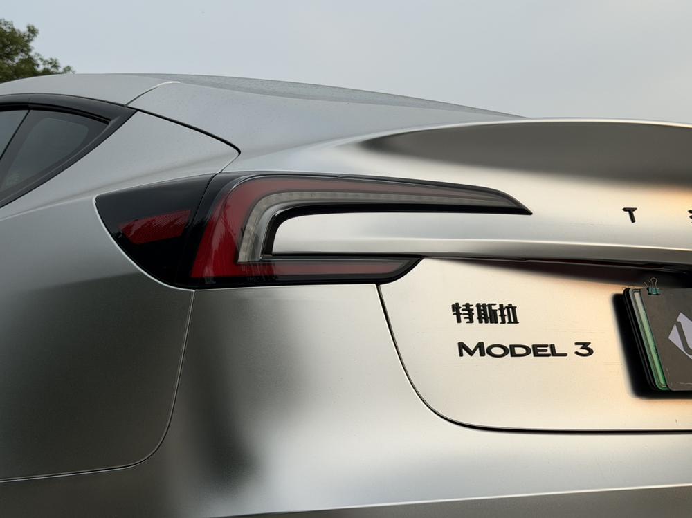 Tesla Model 3 2026 car image #9