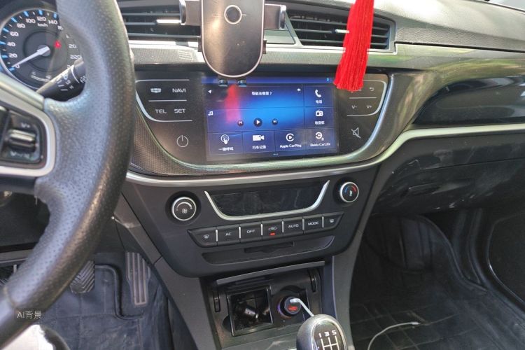 GEELY Emgrand 2017 car image #15