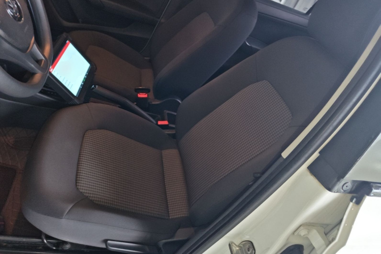 Volkswagen Santana 2017 car image #15