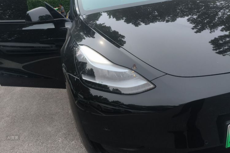 Tesla Model Y 2024 #8 Tesla Model Y 2024 car image #8