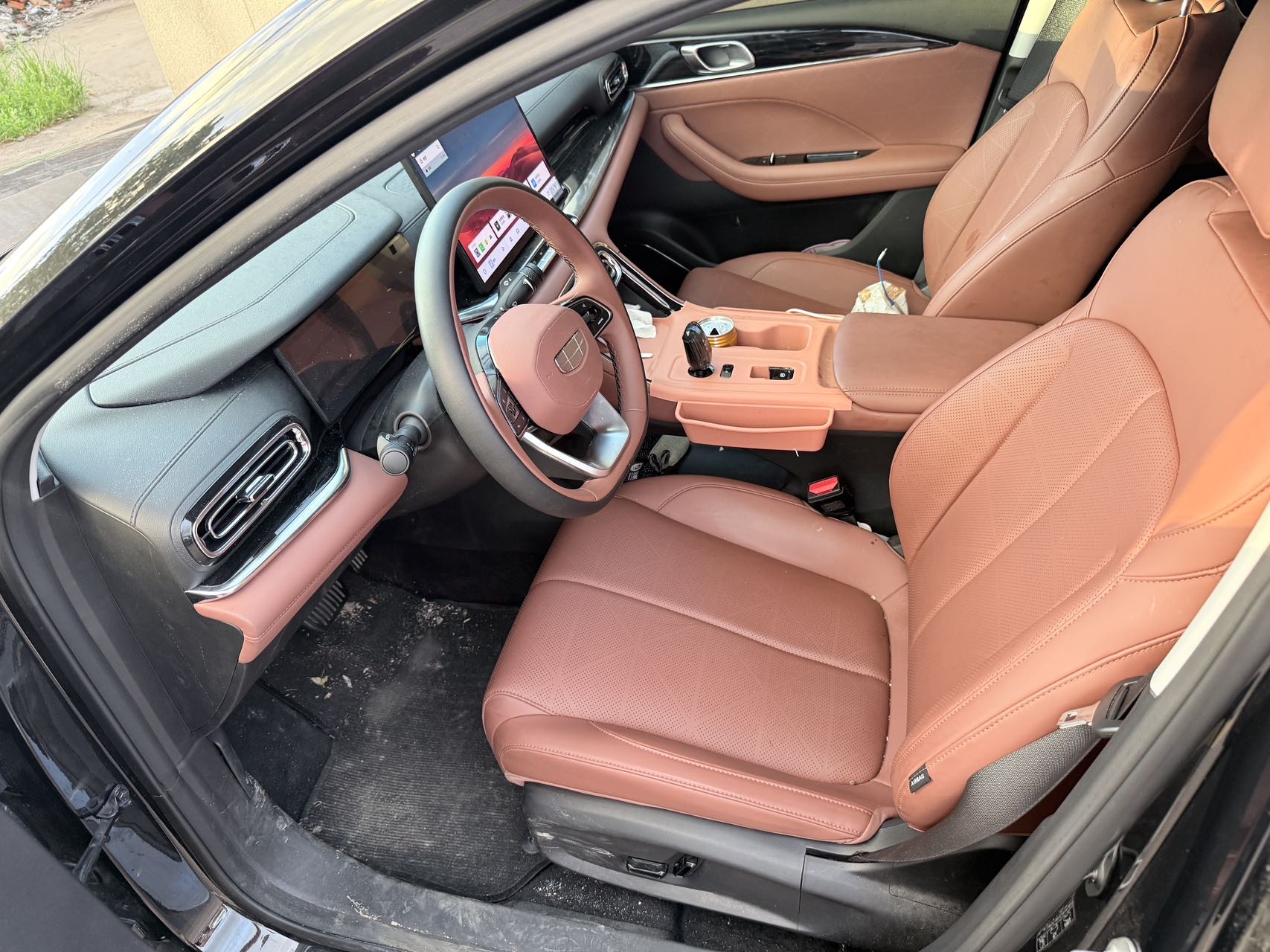 GEELY Emgrand 2026 car image #2