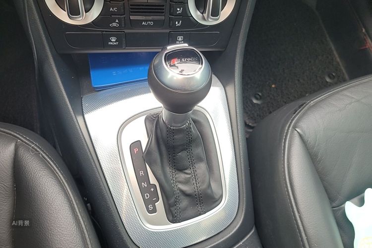 Audi Q3 2016 #16 Audi Q3 2016 car image #16