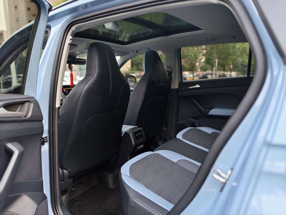 Volkswagen Tharu 2024 car image #9