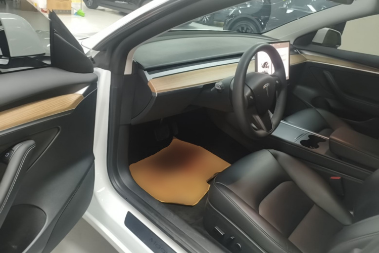 Tesla Model 3 2023 #12 Tesla Model 3 2023 car image #12