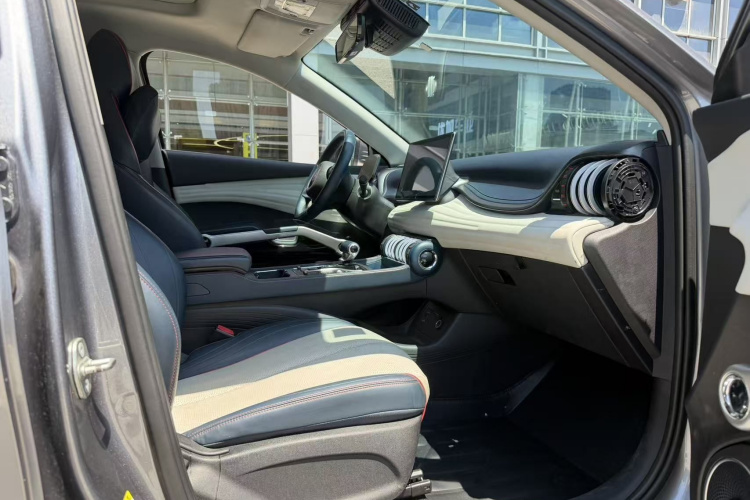 BYD Yuan Plus 2023 car image #11