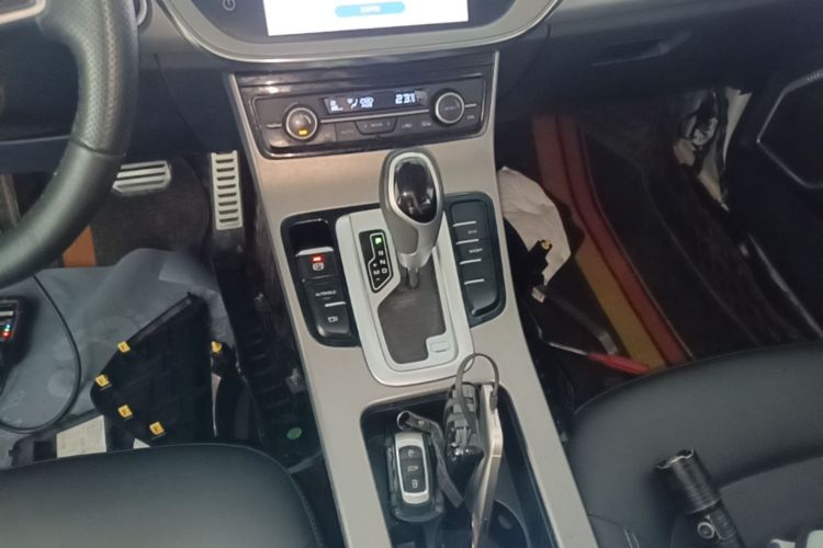 GEELY Emgrand GS 2019 car image #14