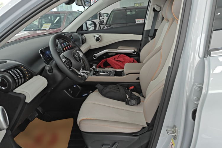 BYD Yuan Plus 2023 #15 BYD Yuan Plus 2023 car image #15