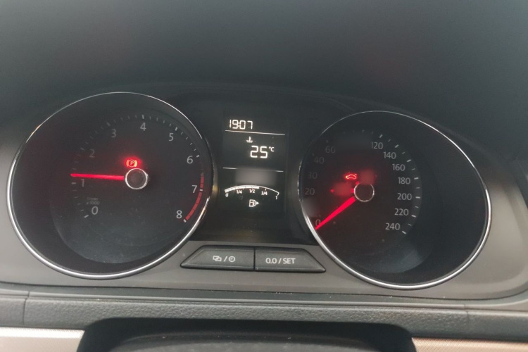 Volkswagen Lavida 2019 #16 Volkswagen Lavida 2019 car image #16