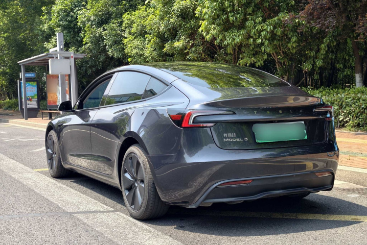 Tesla Model 3 2025 #8 Tesla Model 3 2025 car image #8