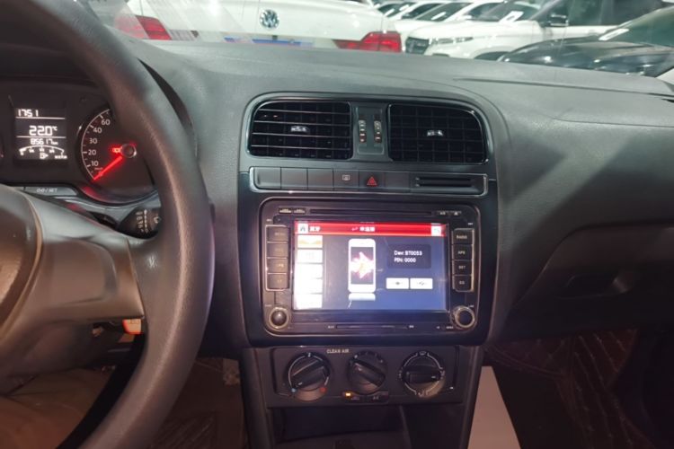 Volkswagen Polo 2016 #17 Volkswagen Polo 2016 car image #17