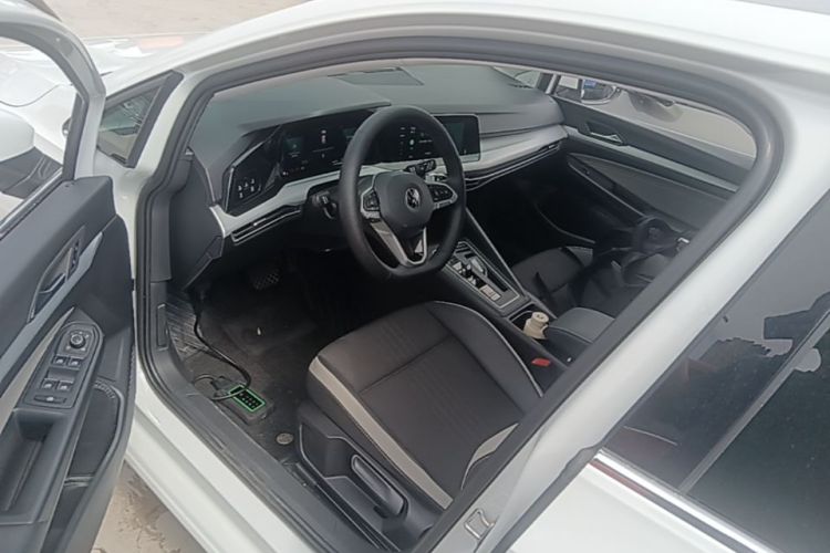 Volkswagen Golf 2023 #16 Volkswagen Golf 2023 car image #16