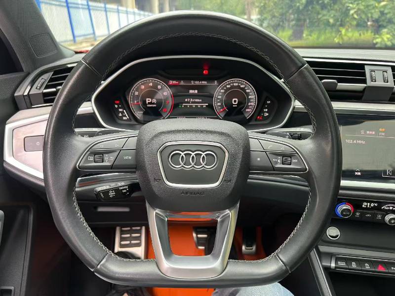 Audi Q3 2024 immagine di auto #9