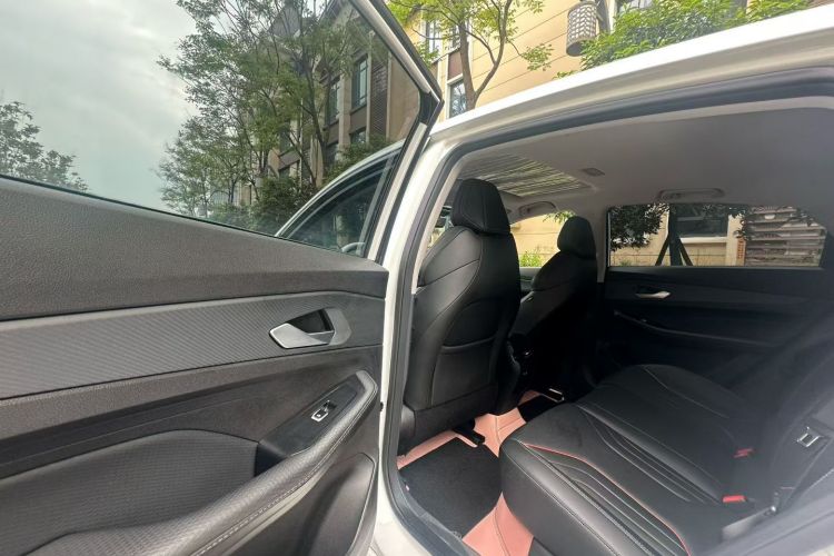 GEELY Binray 2023 car image #11