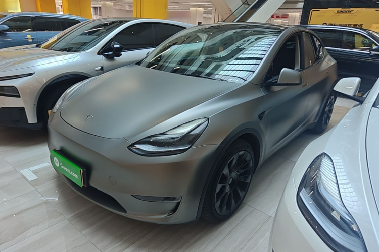 Tesla Model Y 2021 #2 Tesla Model Y 2021 car image #2