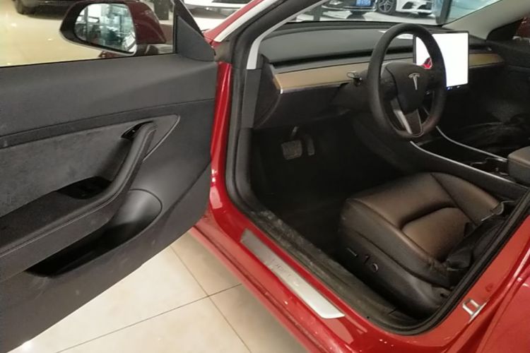 Tesla Model 3 2020 #16 Tesla Model 3 2020 car image #16