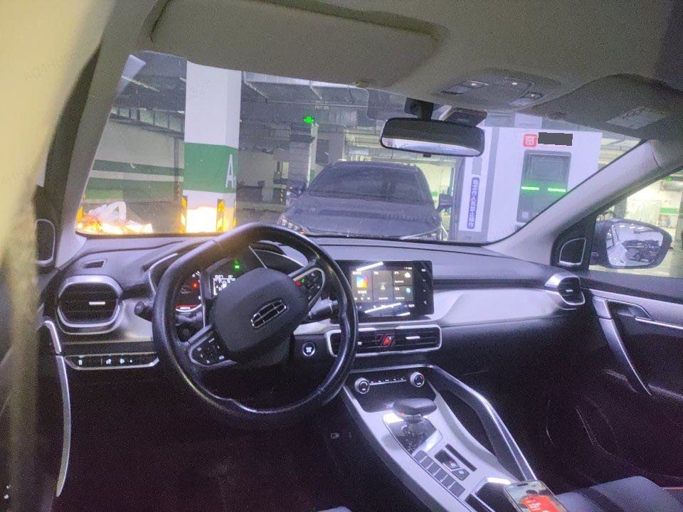 GEELY Coolray 2024 car image #6